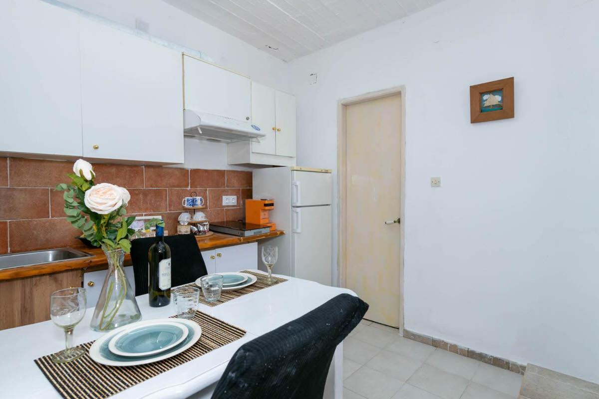 דירות הידרה Chrysa S House מראה חיצוני תמונה